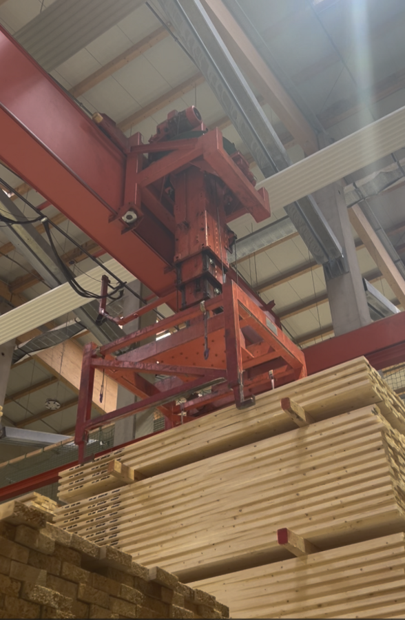 Groundbreaking in-house warehouse for the timber industry